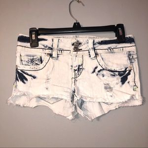 Hydraulic Light Shorts